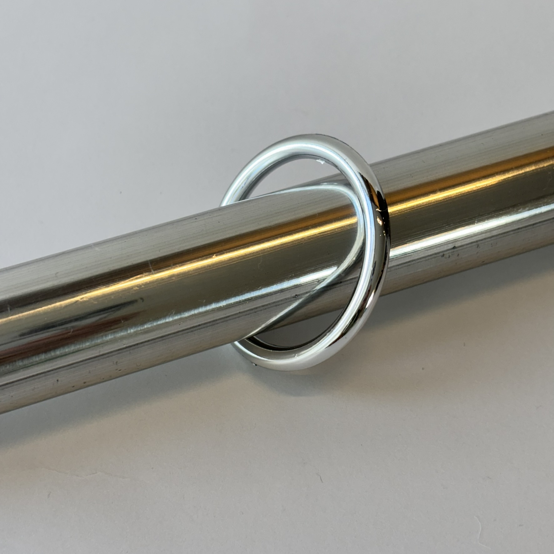 ARGOLA CROM 28mm PLASTICA