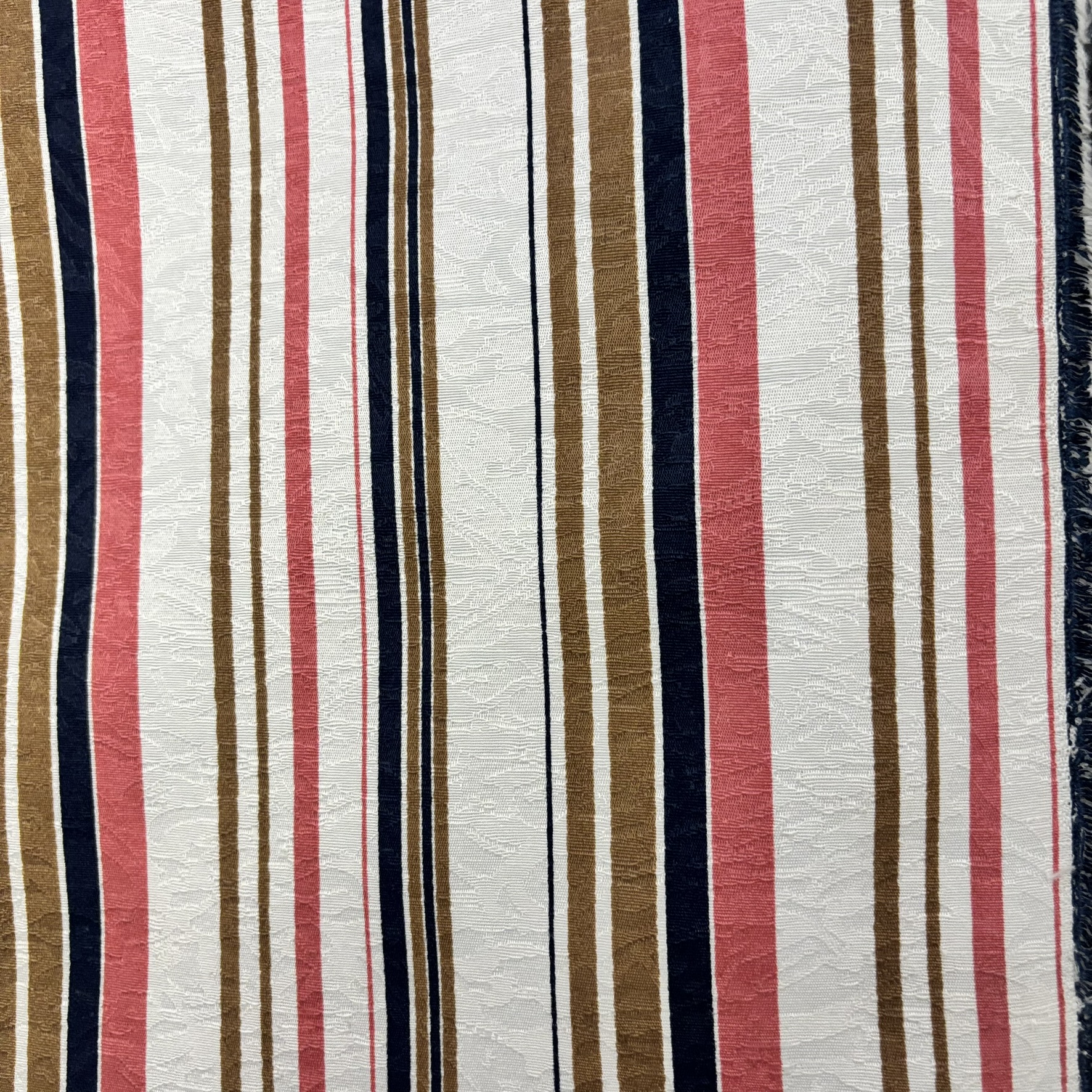 HOMEDECOR LISTRADO MARINHO E ROSA