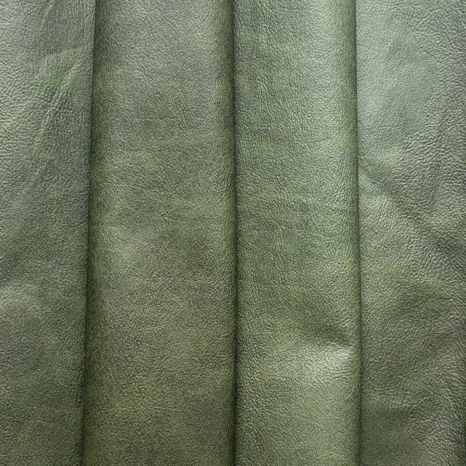 TECIDO CORANO VINTAGE OLIVA COURO SITÉTICO TIPO KORINO