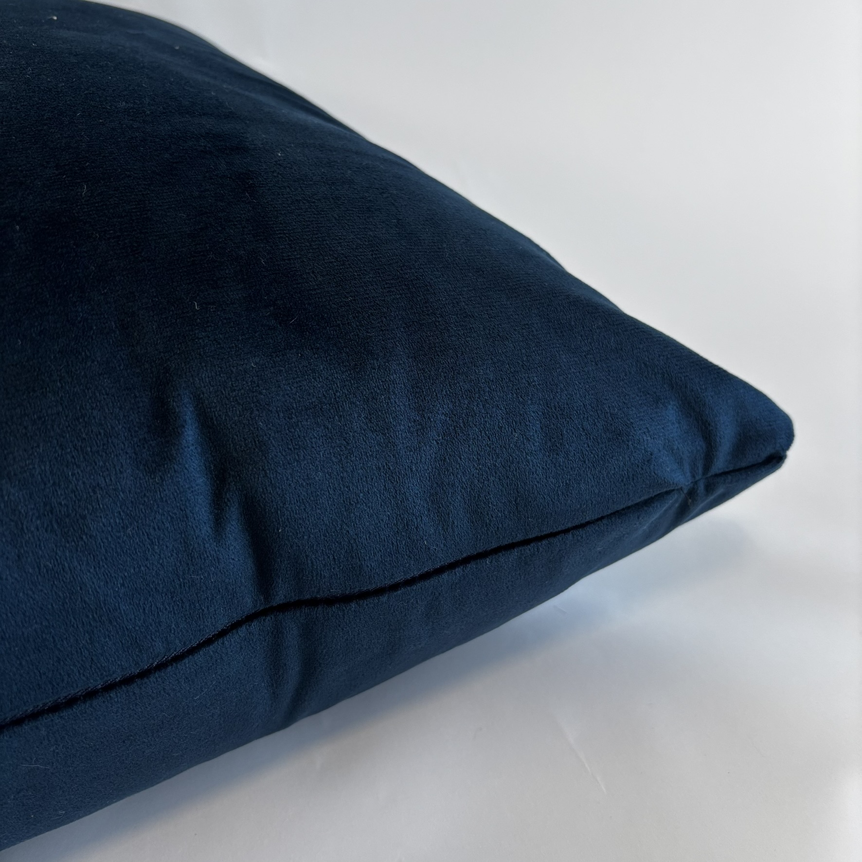 CAPA PARA ALMOFADA 50 X 50 CM VELUDO SUEDE AZUL MARINHO