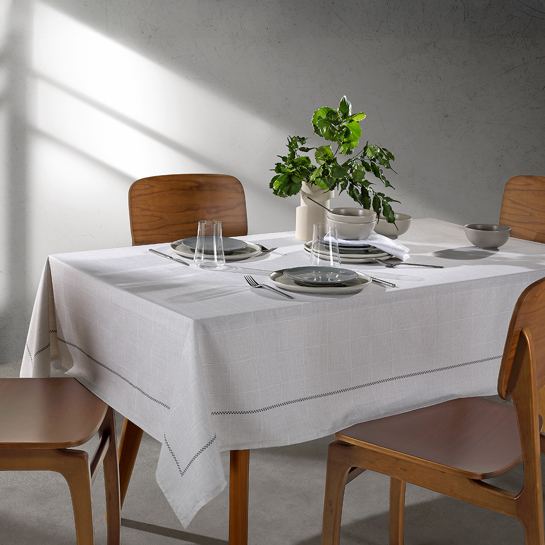 TOALHA DE MESA 6 LUGARES 1.40X2.10 CLEAN RENOVA