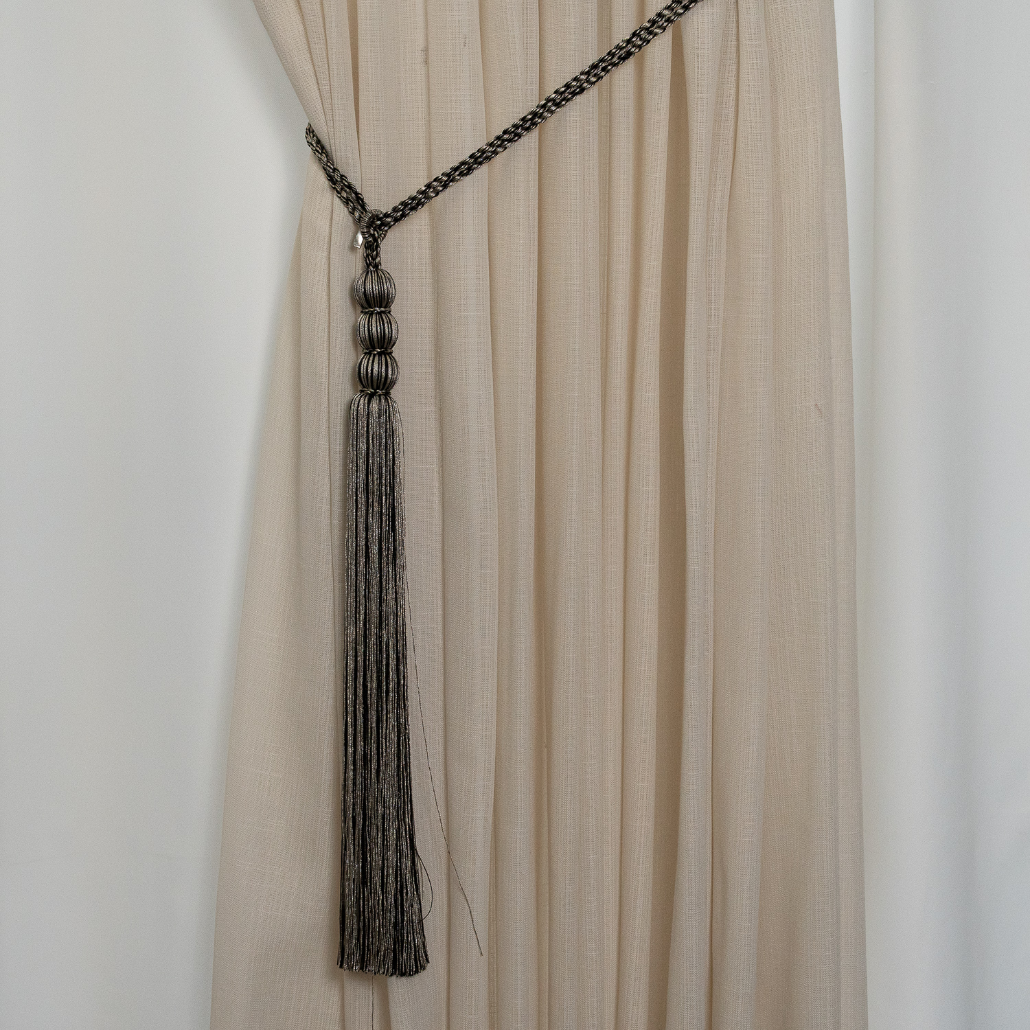BRAÇADEIRA / PINGENTE PARA CORTINA PRETO MESCLA