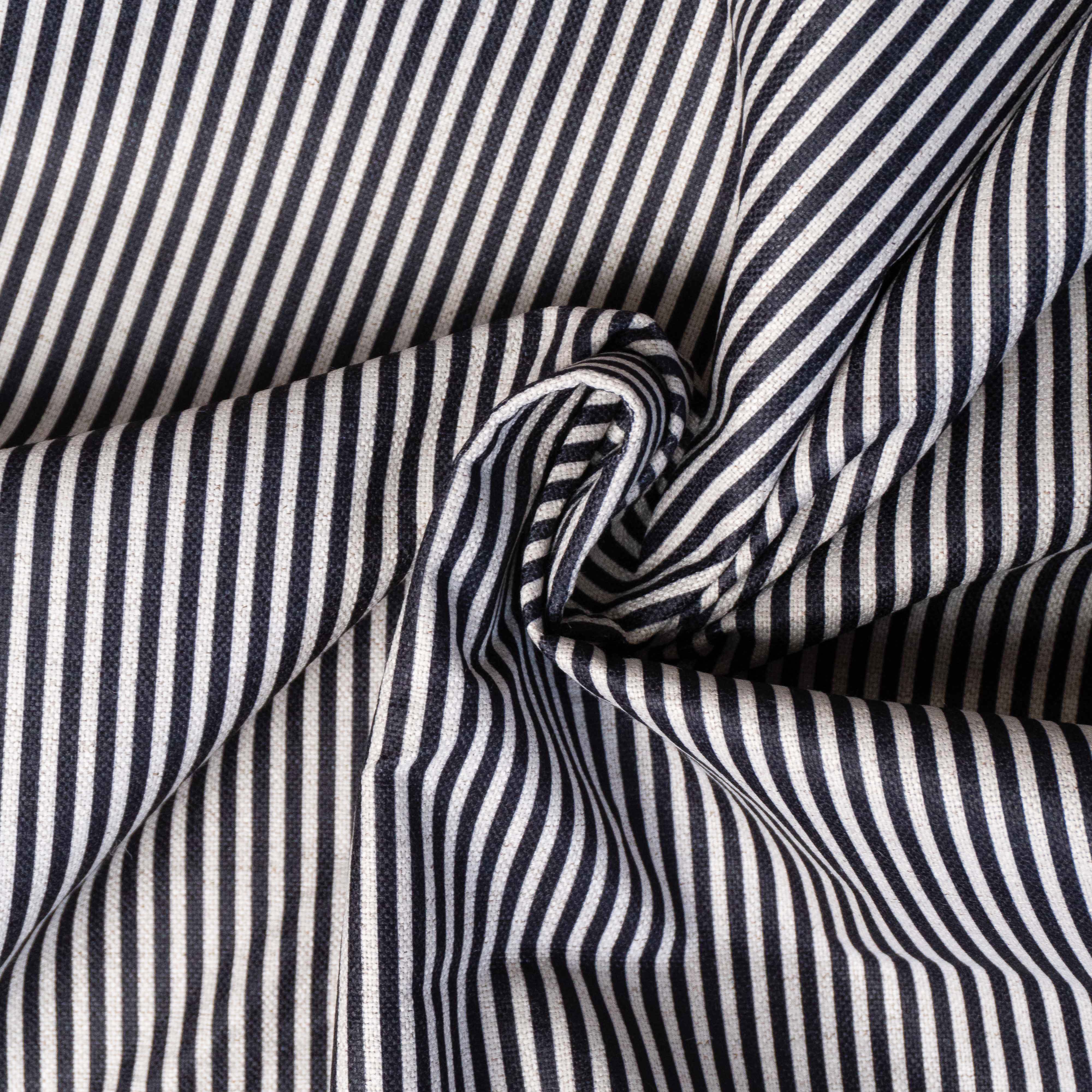 LINEN LISTRA FINA PRETO D01 C11