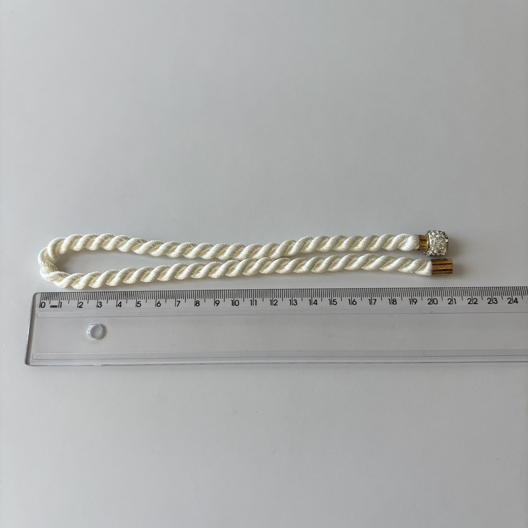 BRAÇADEIRA PARA CORTINA (PAR) IMÃ OFF WHITE