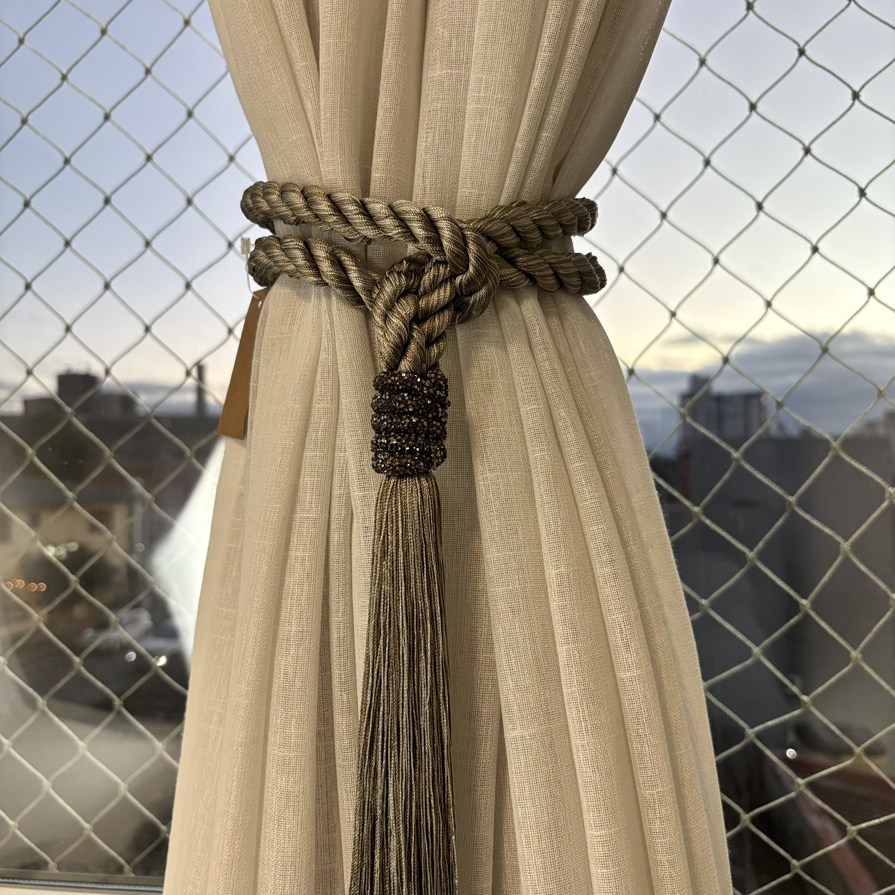 BRAÇADEIRA PARA CORTINA MESCLA COM DETALHE EM MINI PEDRAS