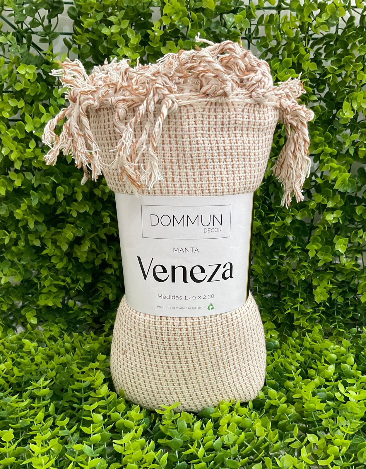 MANTA VENEZA 1,80X2,30 PONTILHADO BEGE