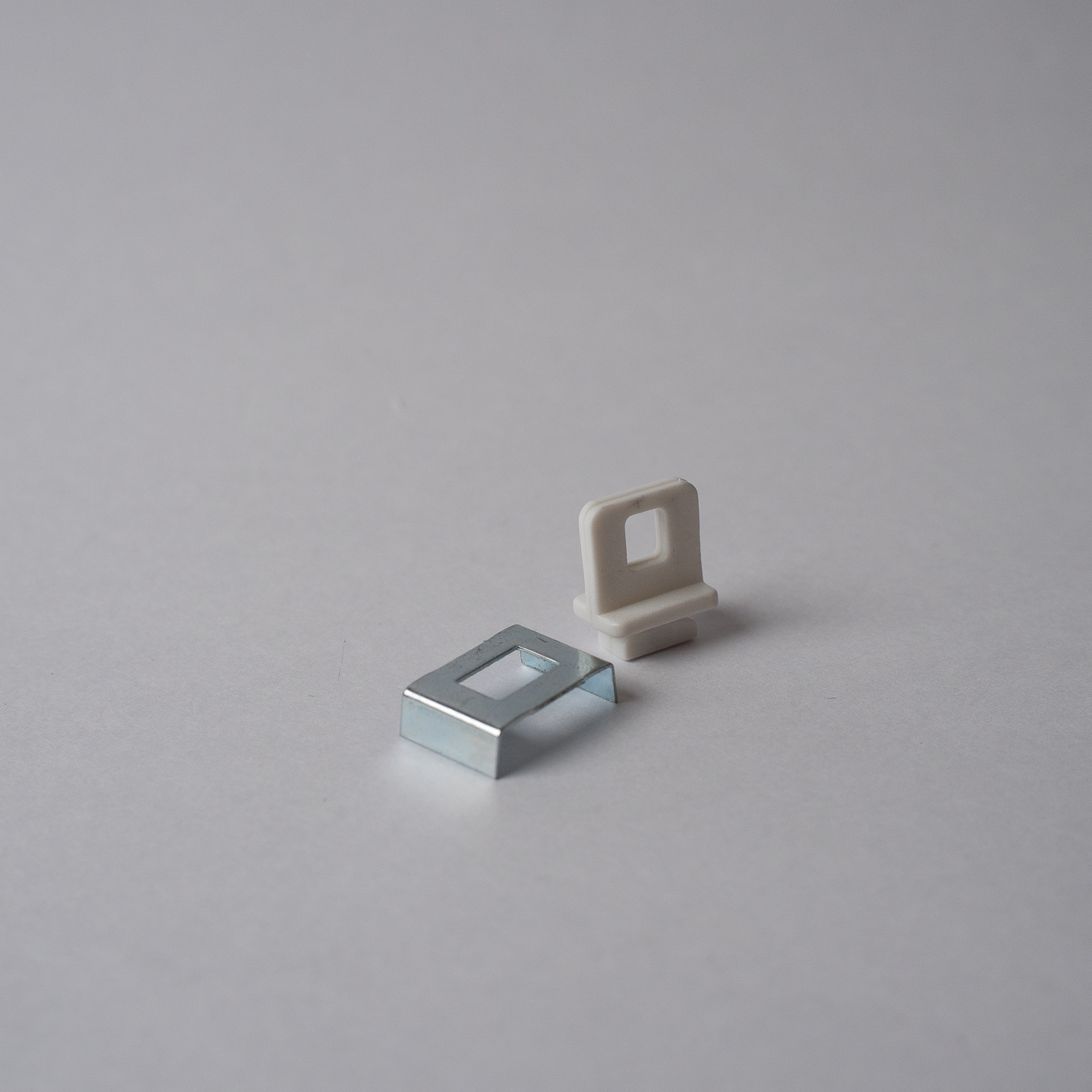 TERMINAL PARA TRILHO BRANCO