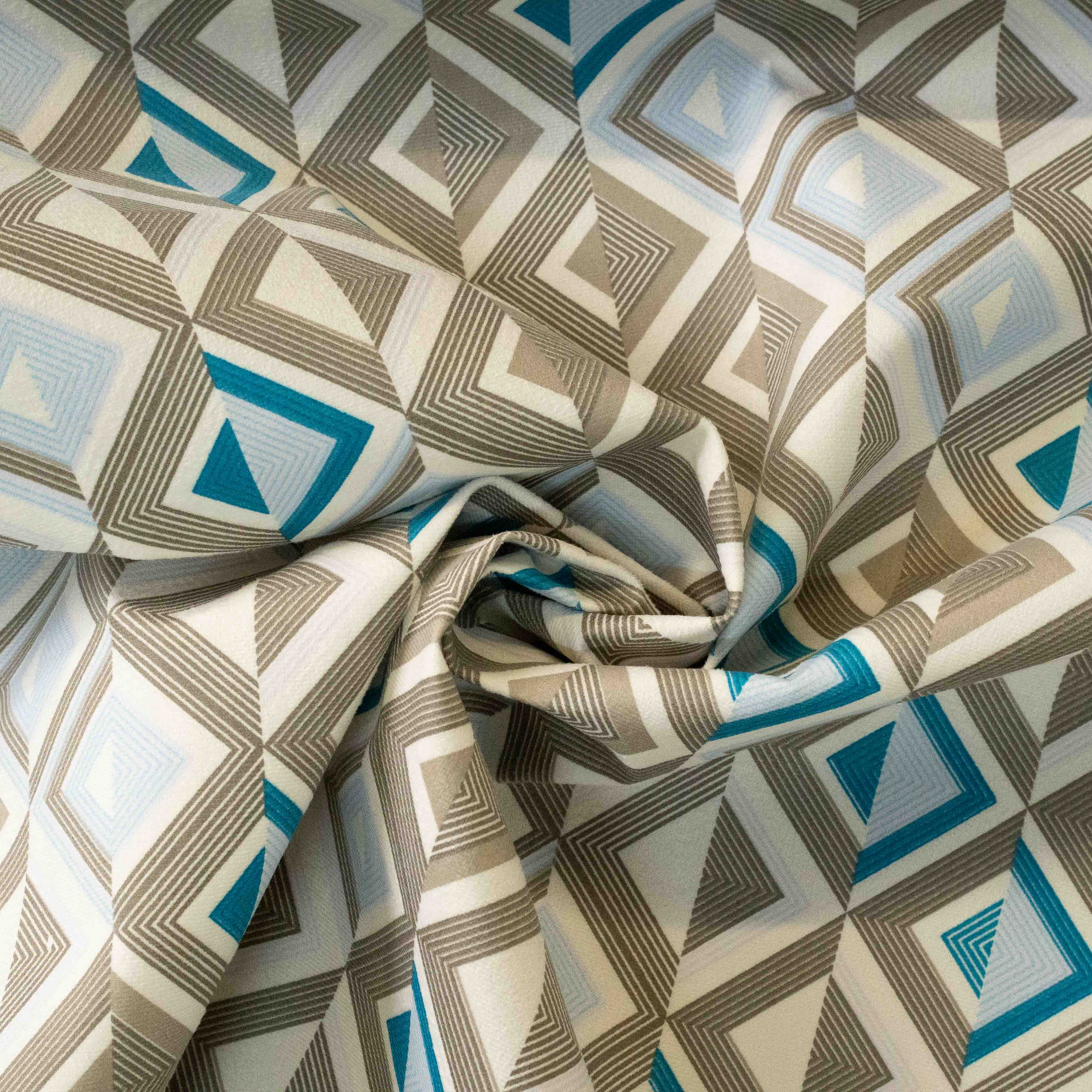 SUEDE TRIANGULOS CINZA E AZUL