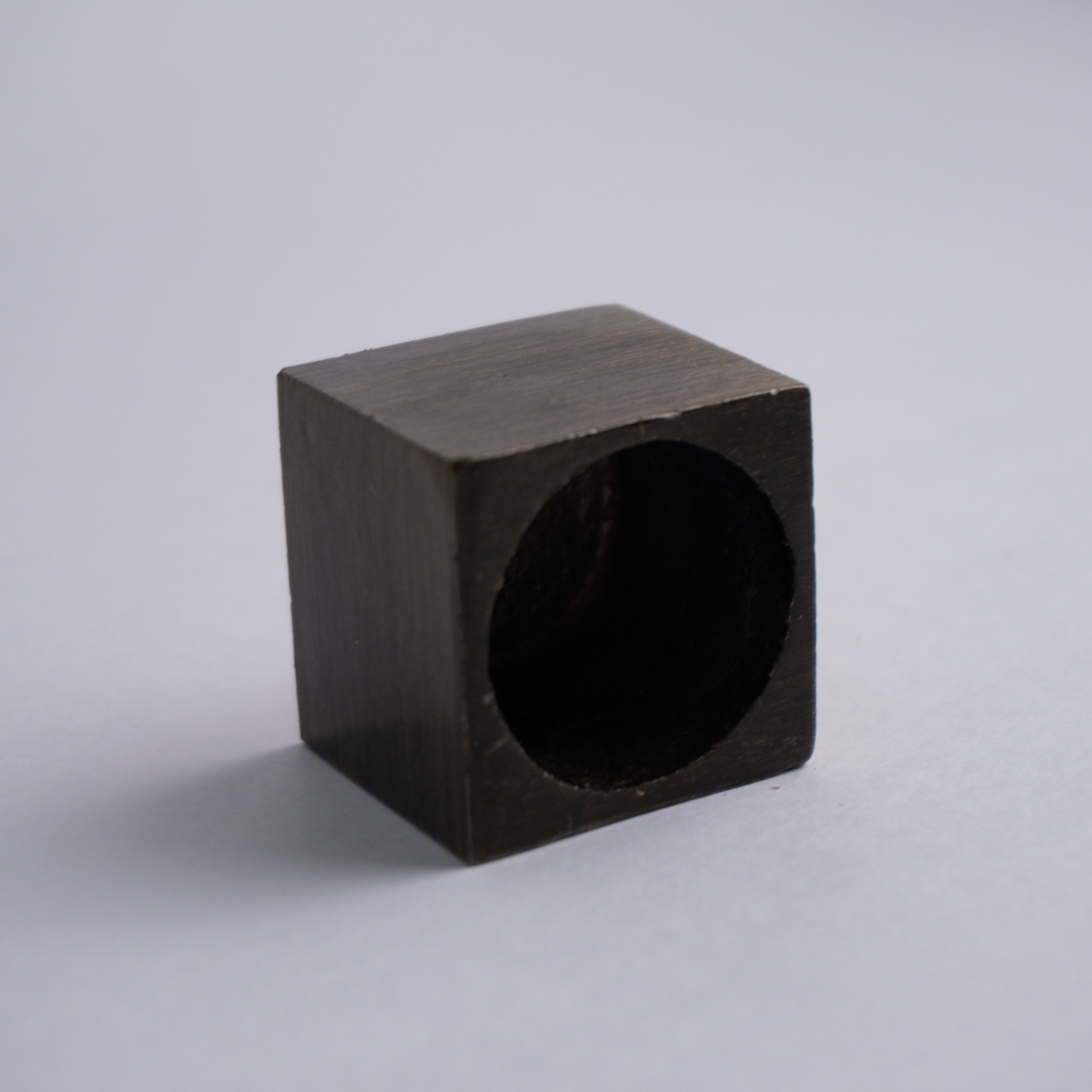 PONTEIRA PARA VARÃO DE  28mm TAMPA QUADRADA