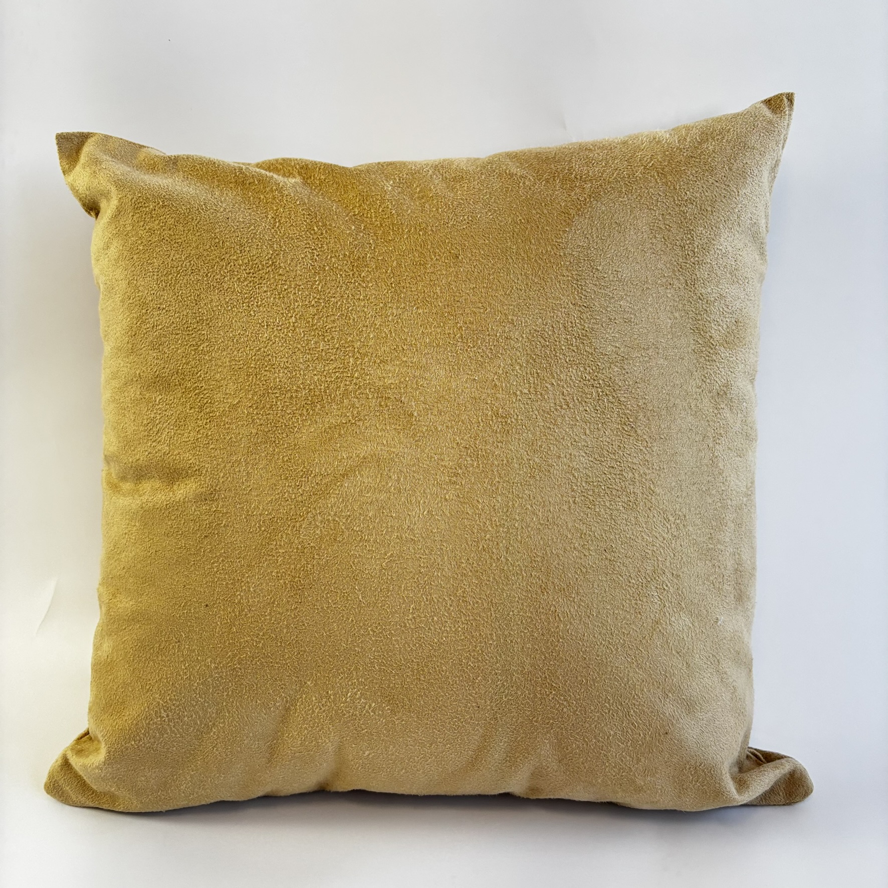 CAPA PARA ALMOFADA 45x45 CM  SUEDE TOM CARAMELO CLARO