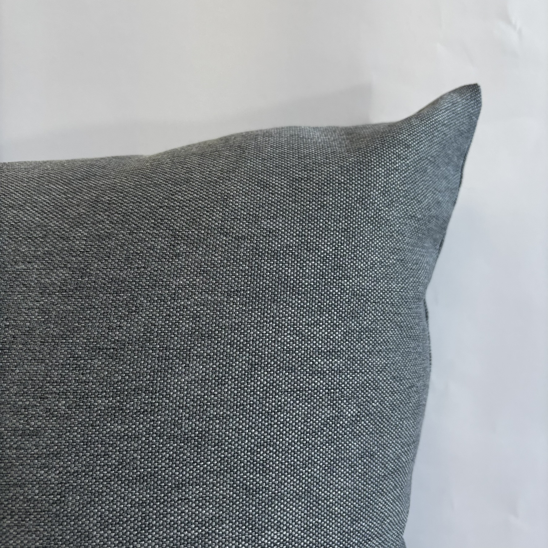 CAPA PARA ALMOFADA 50 X 50 CM  CINZA AZULADO