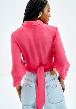 Blusa Manga 3/4 Cropped em Shantung Transpassada 7840L