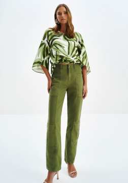 Blusa Manga 3/4 em Viscose com Amarração Lez a Lez 7733L