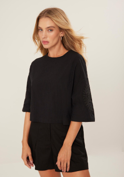 Blusa Ampla em Tecido Cotton com Bordado Mangas 3116E