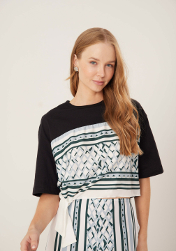 Blusa Curta De Mangas Com Estampa Frontal E Amarração 7113E