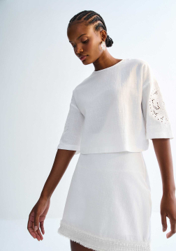 Blusa Ampla em Tecido Cotton com Bordado Mangas 3116E