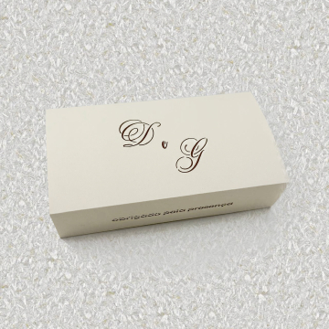 Caixa 08 doces para personalizar (*mínimo 30 unidades por modelo e cor). 