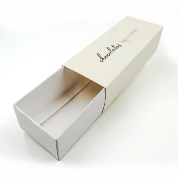 Caixa 03 doces para personalizar  (*mínimo 30 unidades por modelo e cor). 