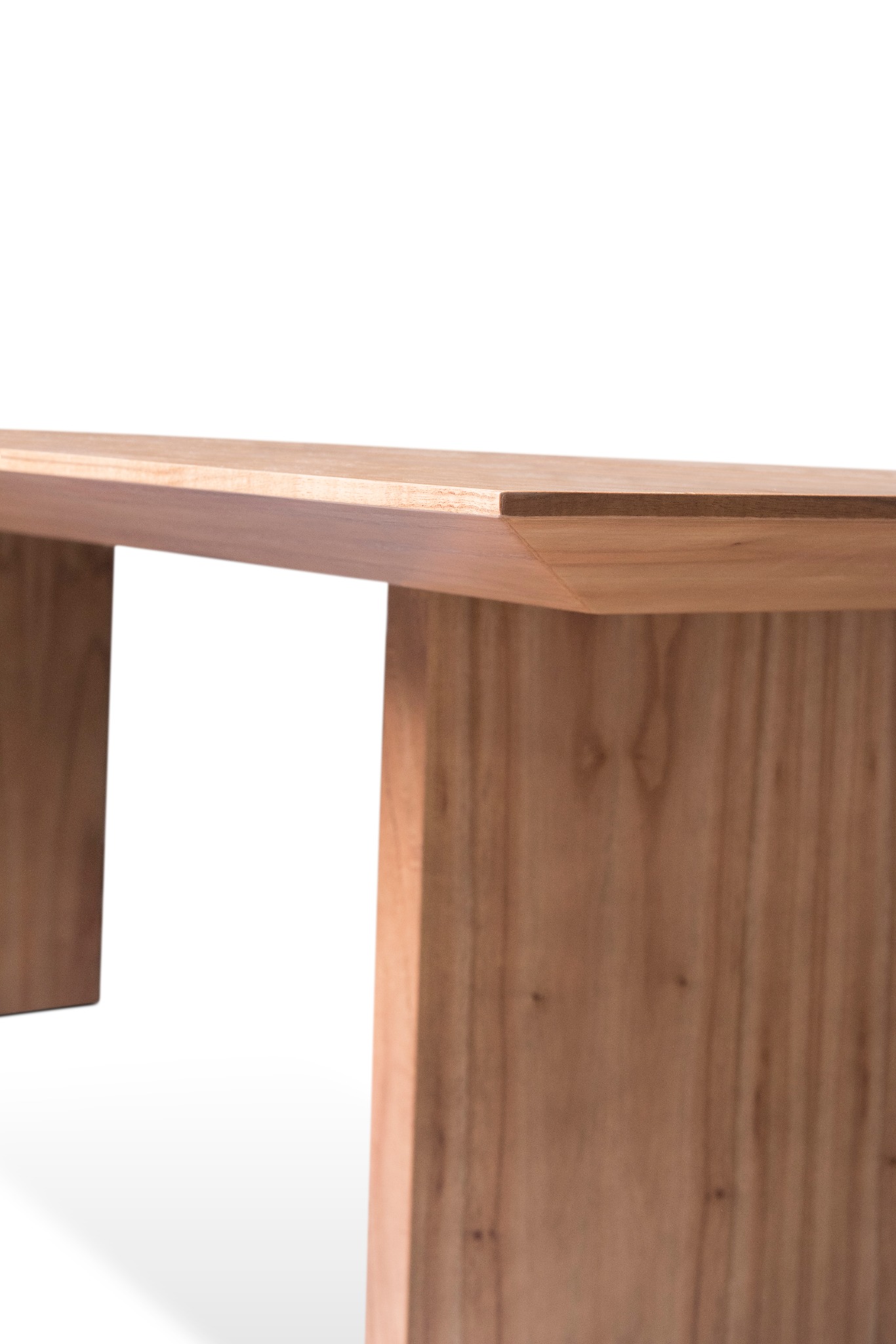 Mesa Jantar Maggiori